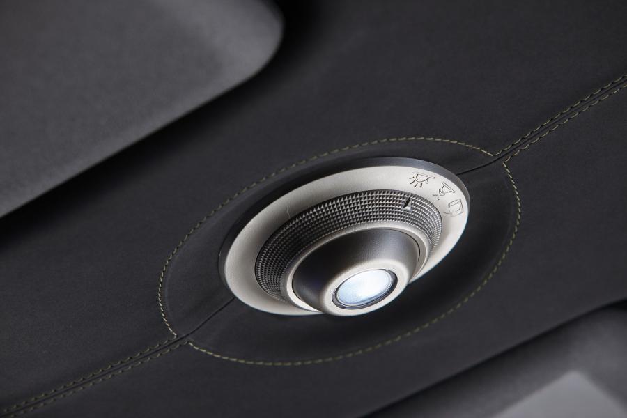 Детали интерьера Scion iQ Concept 2009 года  (фото 22 из 91)
